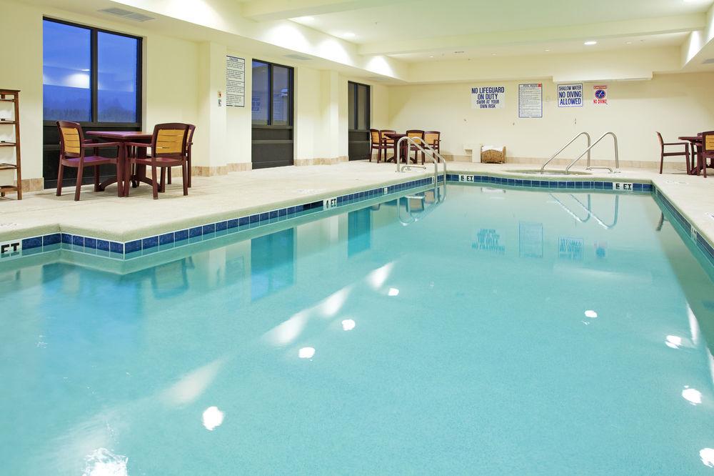 Holiday Inn Express & Suites - Hardeeville-Hilton Head By Ihg Екстер'єр фото