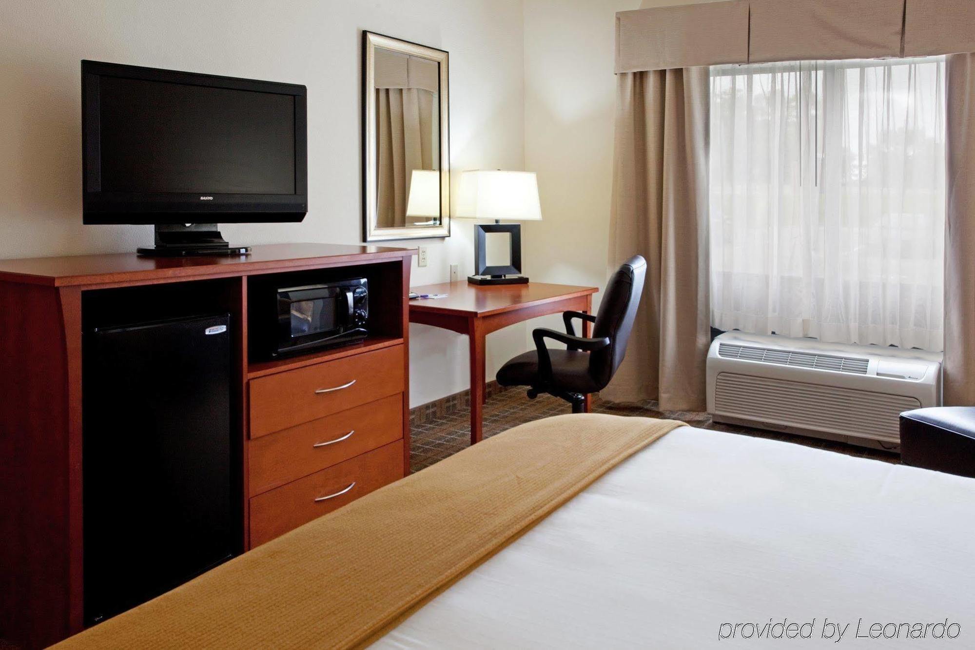 Holiday Inn Express & Suites - Hardeeville-Hilton Head By Ihg Екстер'єр фото