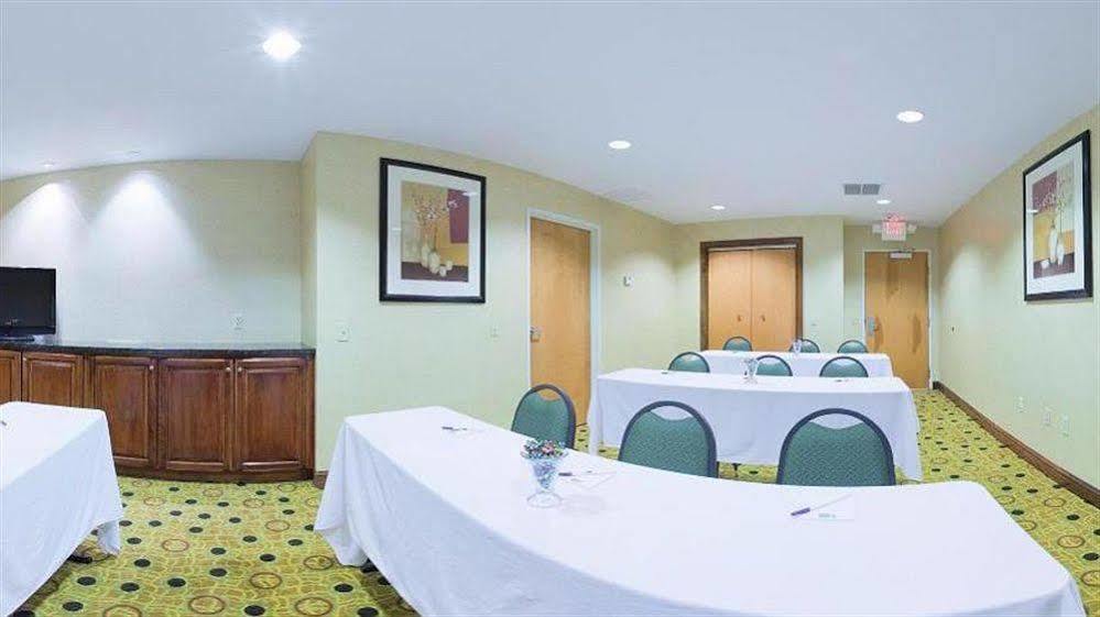Holiday Inn Express & Suites - Hardeeville-Hilton Head By Ihg Екстер'єр фото